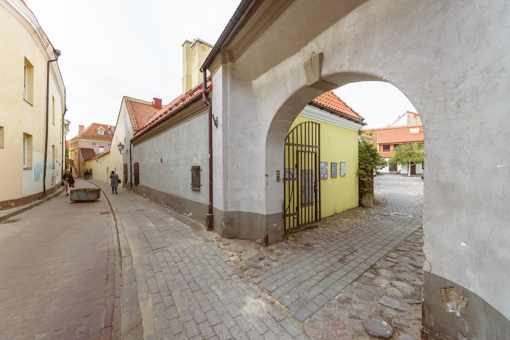 The Secret Garden Boutique B&B Vilnius Exteriör bild