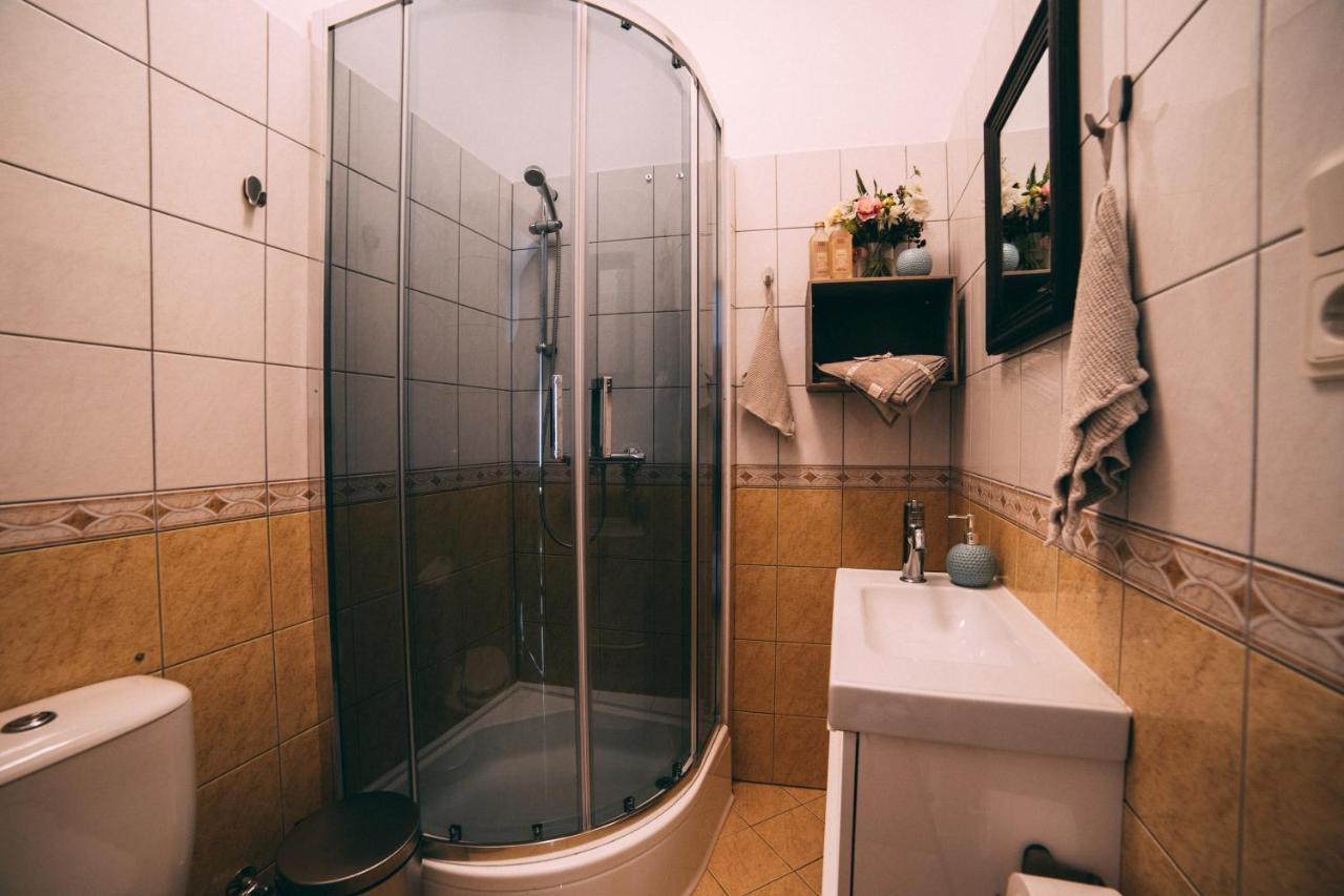 The Secret Garden Boutique B&B Vilnius Exteriör bild